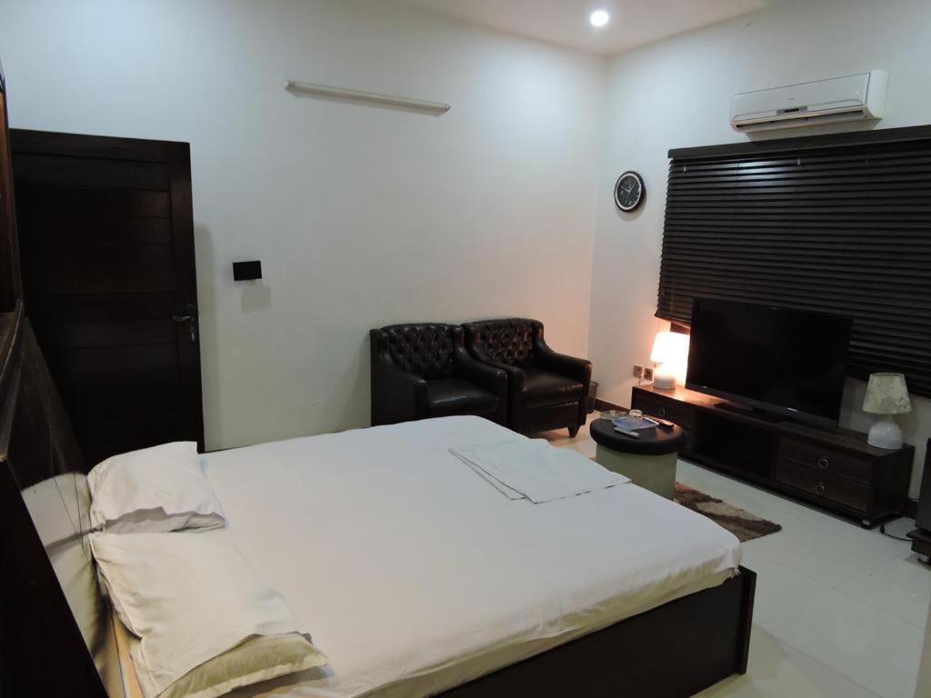 Zaib Guest House E-11 Islamabad Buitenkant foto