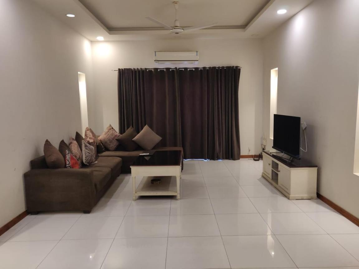 Zaib Guest House E-11 Islamabad Buitenkant foto
